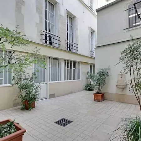 Apartment Sublime - Halles Ii