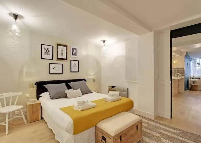 Sublime - Halles Ii דירה